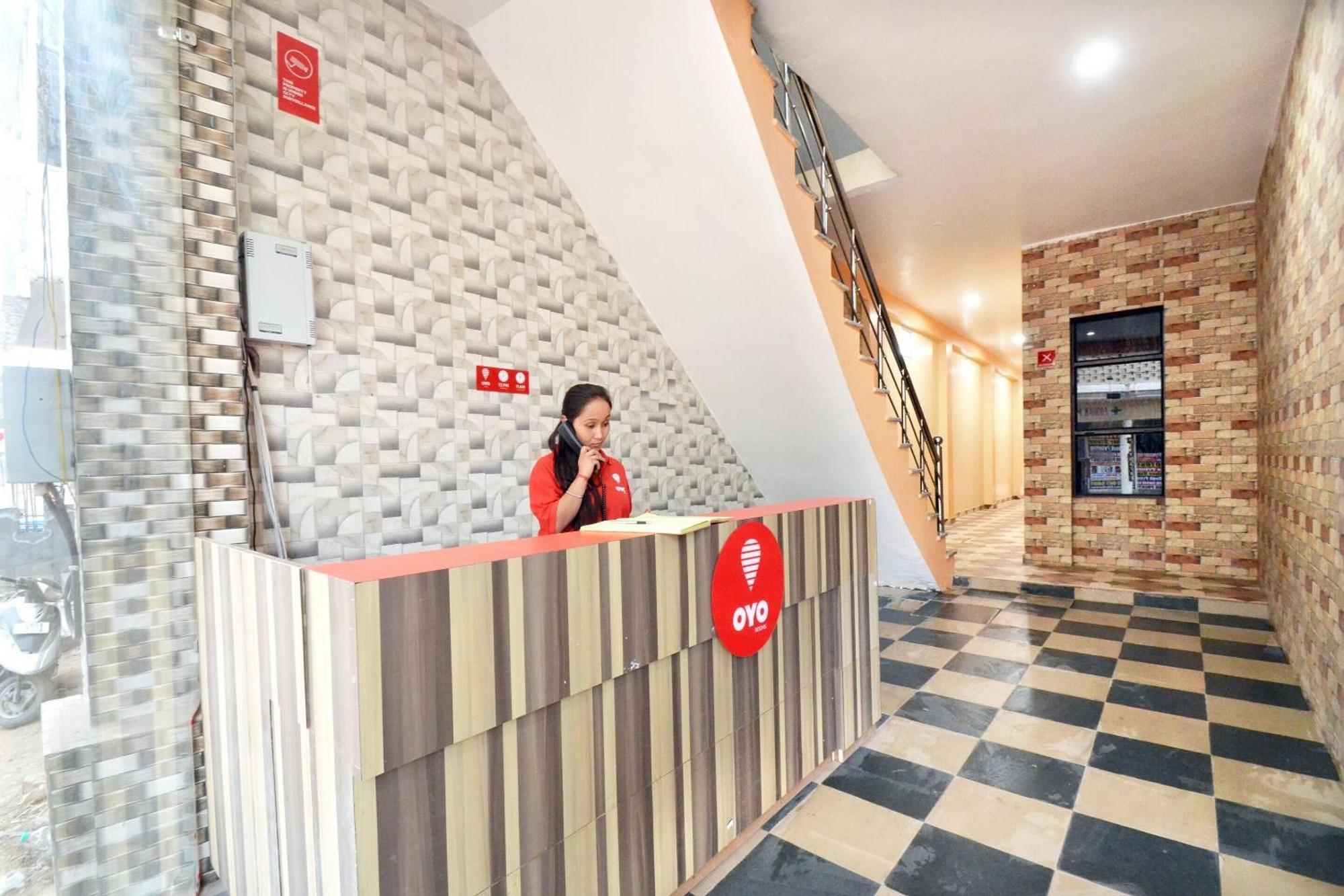 Hotel O Galaxy Nayagaon Екстер'єр фото