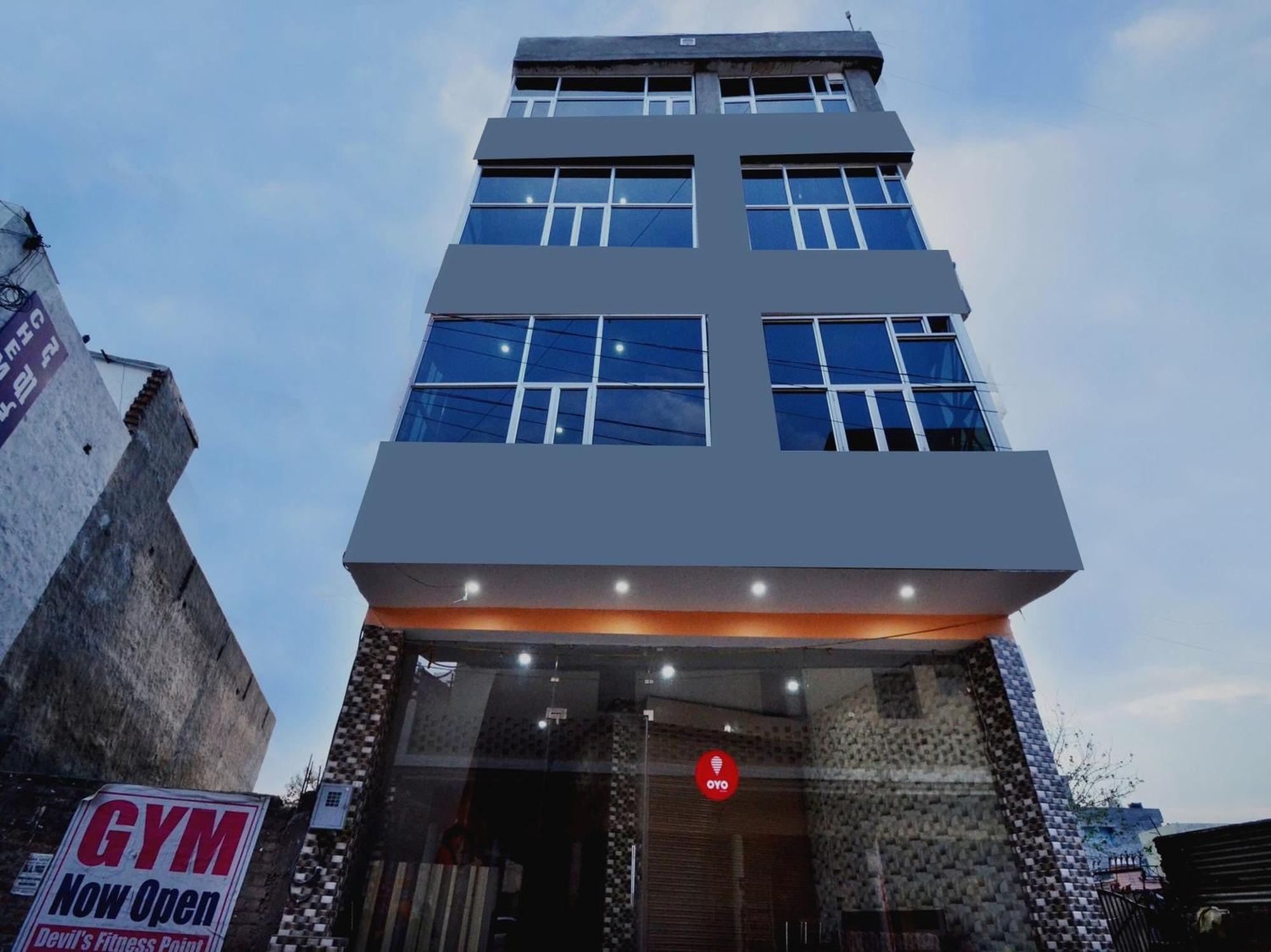 Hotel O Galaxy Nayagaon Екстер'єр фото