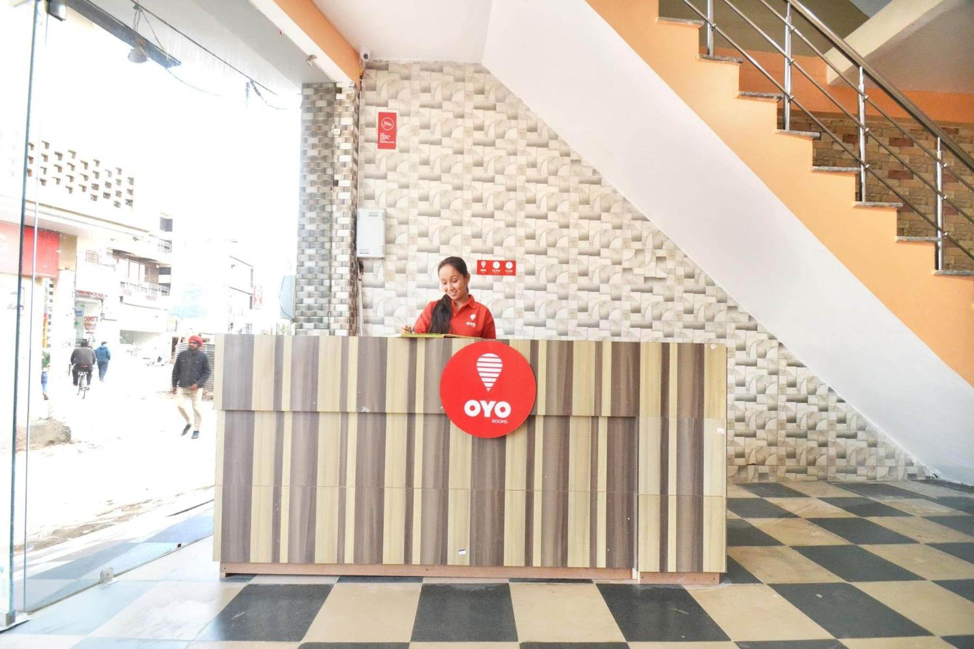 Hotel O Galaxy Nayagaon Екстер'єр фото