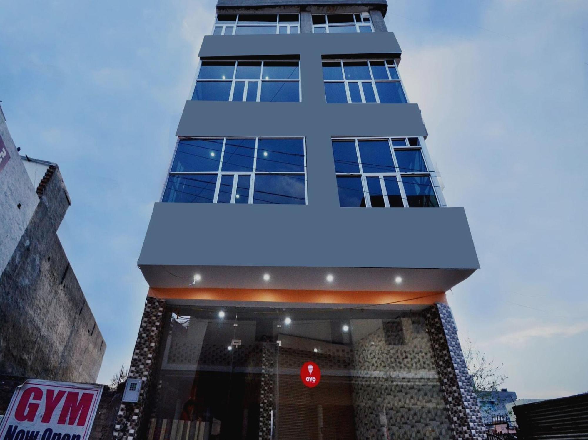 Hotel O Galaxy Nayagaon Екстер'єр фото